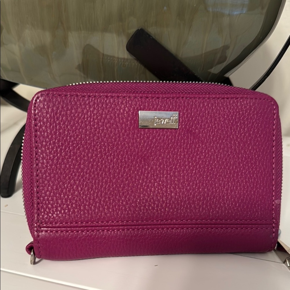 Thirty One Jewel wallet. EUC